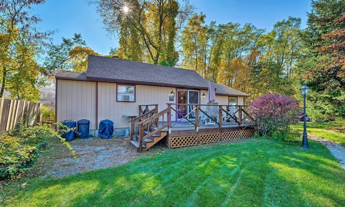 Bolton Landing Cottage | Bolton Landing Cottage w/Deck, Walk to Beach!