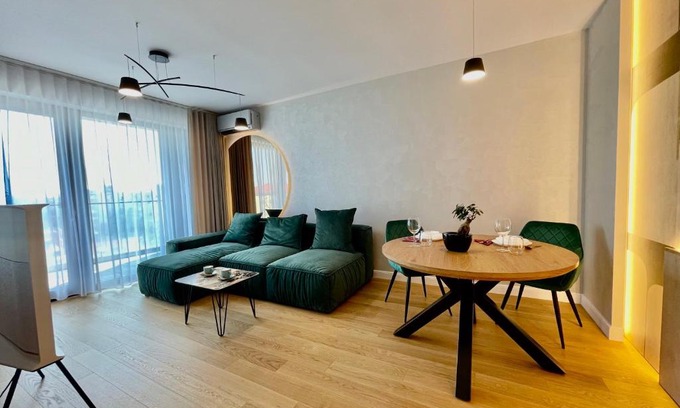 Vitan Apartment | Boma Central