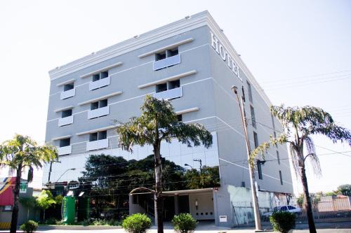 Uberaba Hotel | BOMBONATO HOTEL - Fácil Acesso ao Aeroporto e parque de Exposições ABCZ