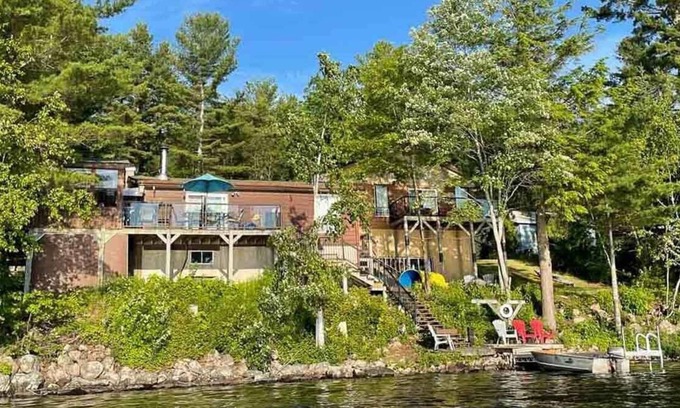 Addington Highlands Cottage | Bon Echo Escape - North