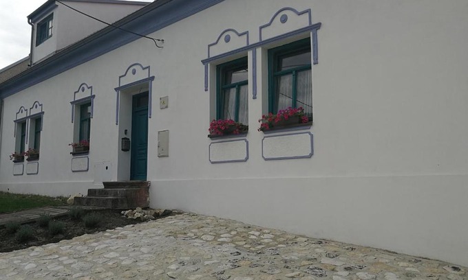 Horni Vestonice Apartment | Bona Terra