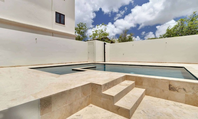Playa Apartment | Bonaire Beach Apartment 3 with communal pool and diving facilities