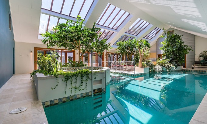 Christchurch House | Bond Estate Luxury Accommodation