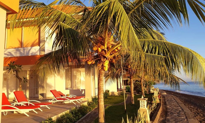 Bondalem Hotel | Bondalem Beach Club