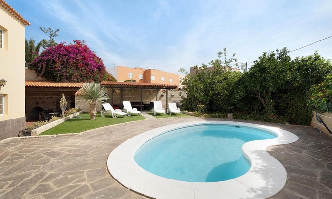 El Madronal House | Bonita Casa Arianny con Piscina