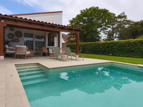 Valdetorres de Jarama House | Bonita casa con jardín y piscina