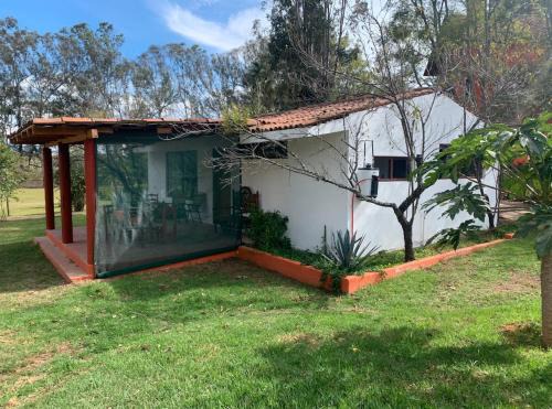 Santa Fe de la Laguna Villa | Bonita casa frente al lago