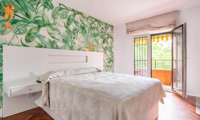 Villaviciosa de Odon House | Bonita habitación con balcón