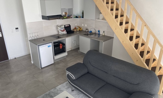 Villenave-d'Ornon Apartment | Bonjour Très Belles t 2. Dans une Résidence Fermée Parking Sous-sol
