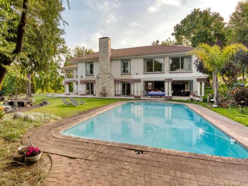 Trawal Bed & Breakfast | Bonne Chance Luxury Estate