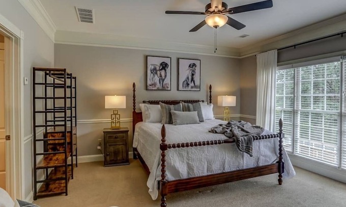 Nesbit House | Bonne Terre Inn Hickory Room