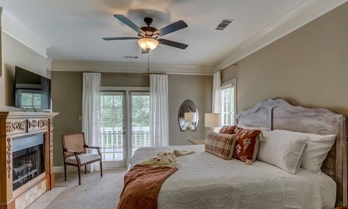 Nesbit Bed & Breakfast | Bonne Terre Inn Loblolly Room