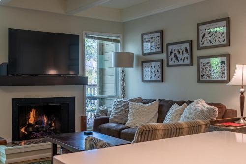 Elkhorn Village House | Bonne Vie Condo 2251 - New Listing! Great Views and Elkhorn Resort Amenities