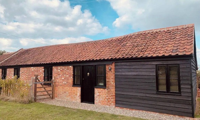 Burgh Saint Peter House | Bonneys Barn Retreat - Luxury homely getaway