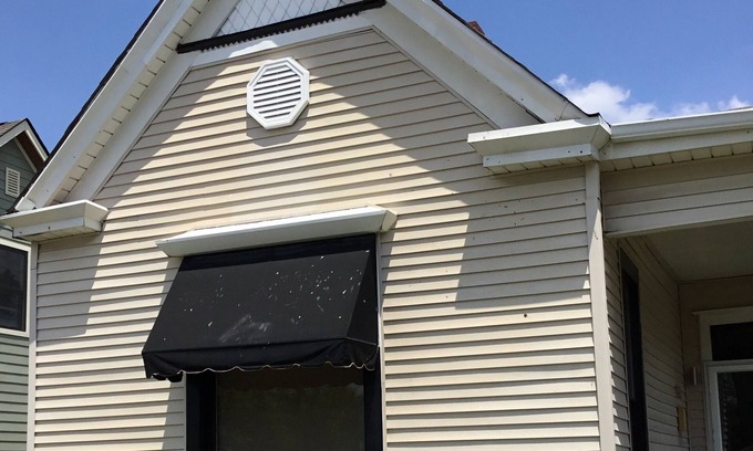 New Albany House | Book a date on State Street