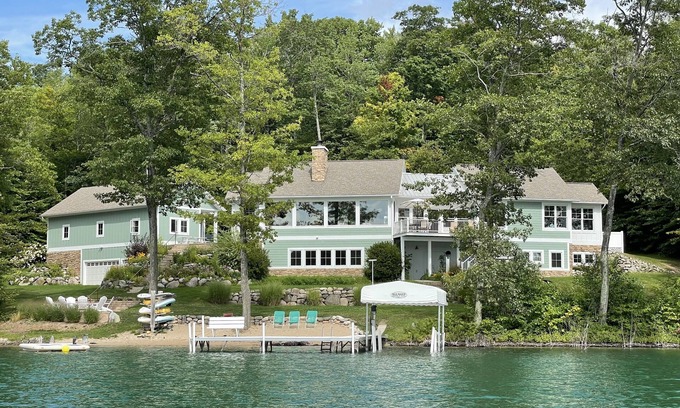 Gaylord House | Book a Fall Weekend Today - Ideal for Golfers, Wine Enthusiasts or Fall Foliage!