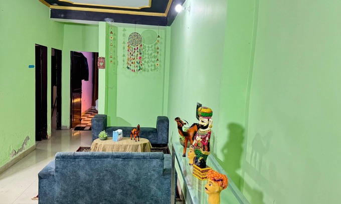 Amer Fort Road Apartment | Book-a-Room