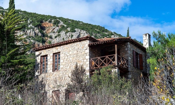Kefalochori Ski Chalet | "Book Mariolata Stone House: Greece's Nature Retreat!"