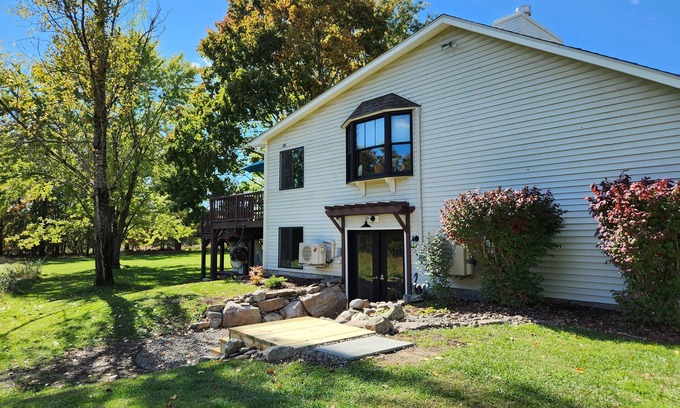 New Paltz House | Book newly renovated entire first level. Quiet country cottage.