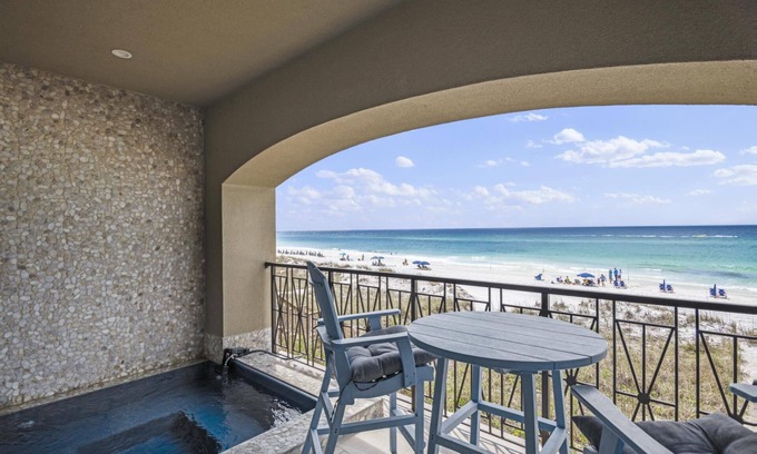 Delos House | Book Now for a Fall Stay! Frangista Beach! Private Pool! 5 Adult Bikes!