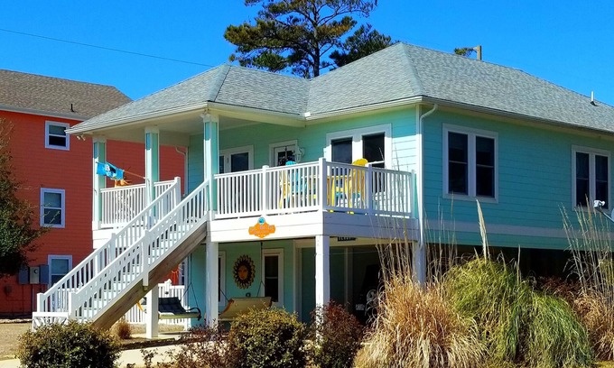 Nags Head House | Book now to enjoy the beautiful Fall in OBX