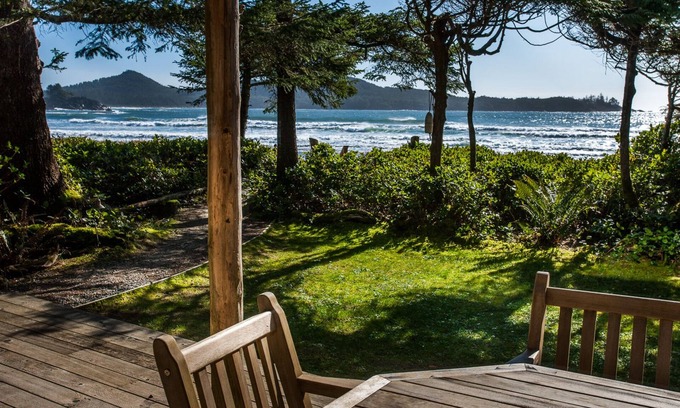 Tofino Apartment | Book your beachfront holiday on Chesterman Beach today!