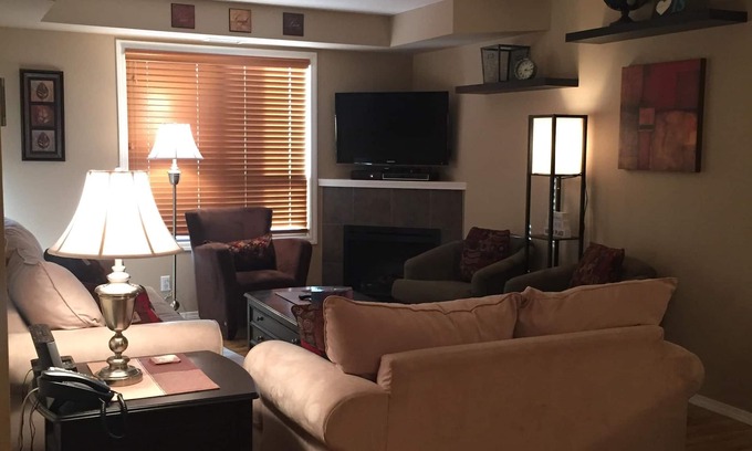 East Kootenay Condo | Book Your Family Vacation in our Beautiful Condo at Invermere on the Lake.