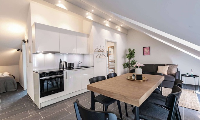 St. Gallen House | book2stay 2.5-room apartment #8 Säntis up to 6 people