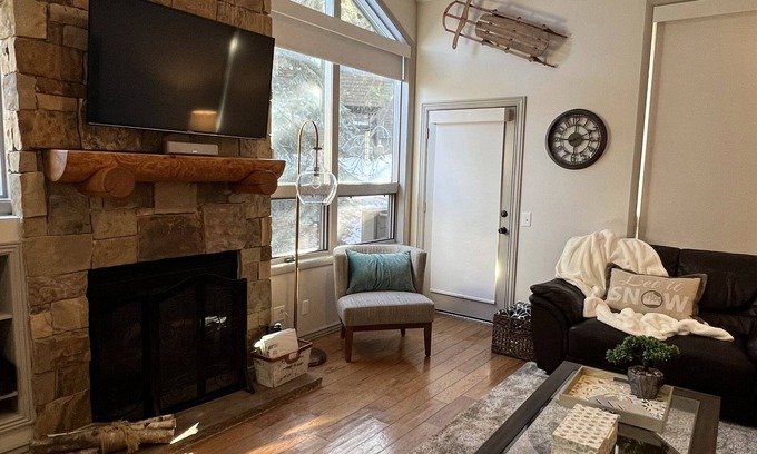 Park City House | BOOKING SUMMER 2025! BIKING, HIKING, PICKLEBALL AND MORE!