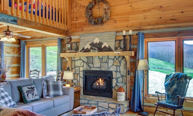Zionville Cabin | Boone area Cabin with Hot Tub. Pet friendly!