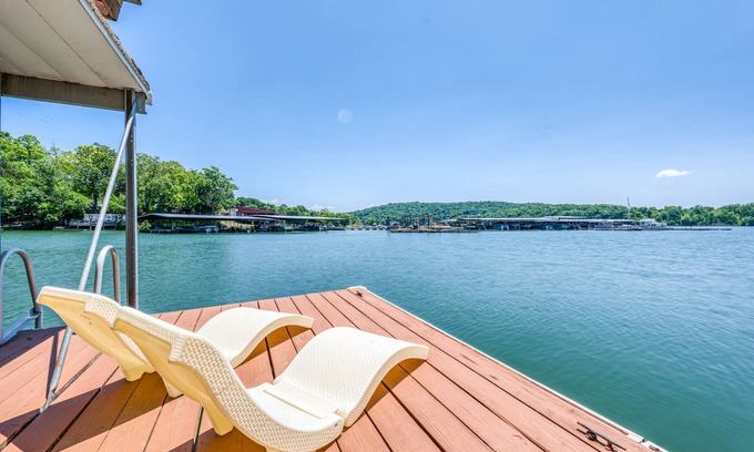 Lynn Garden House | Boone Lake House near Marina TriCities Airport