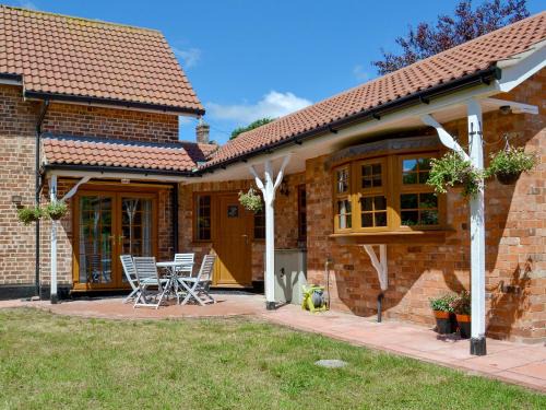 Spilsby House | Boothby Cottage