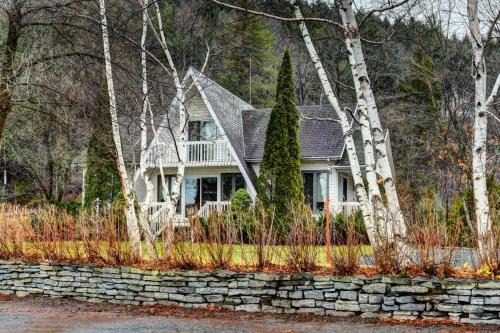 Saint-Nicolas Ski Chalet | Bord de Fleuve - Spa - La Presqu'ile