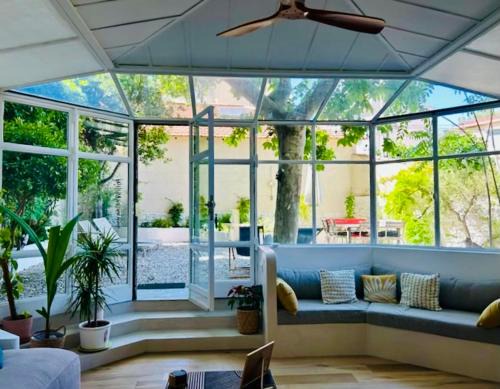 Bompard Apartment | Bord de mer, magnifique appartement de 150m2 avec jardin