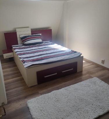 Reghin Apartment | Bordeaux