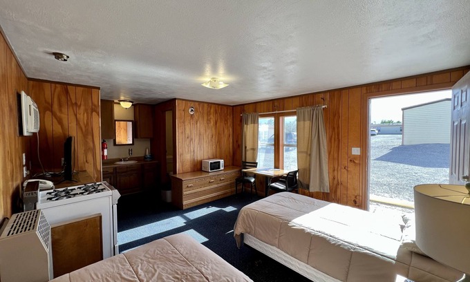 White Pine County Hotel | Border Inn Casino