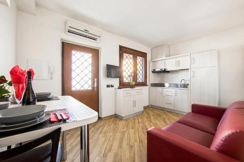 Zona XVIII Capannelle House | Borgo Aureo