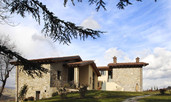 Lizzano in Belvedere House | Borgo Pianello