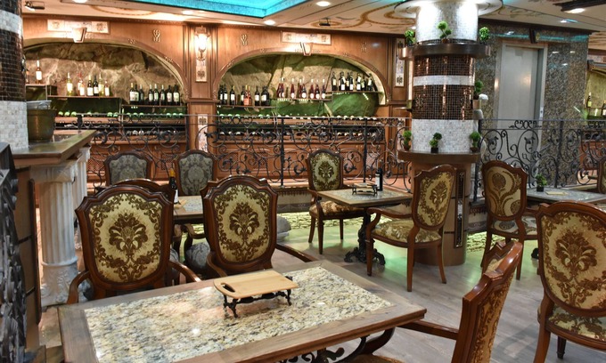 Plovdiv Old Town Hotel | Boris Palace Boutique Hotel & Winery