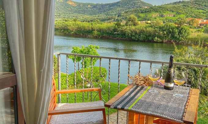 Bosa Historic Centre Apartment | BOSA APARTMENTS.COM | BALCONY ON THE RIVER