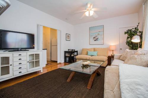 Cleveland Circle House | Boston Condominium, First Floor Easy Access To Mb