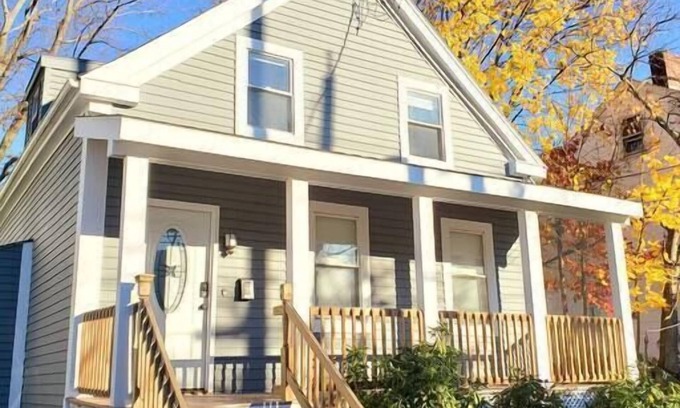West Codman Hill - West Lower Mills House | Boston's Best Vacation Home