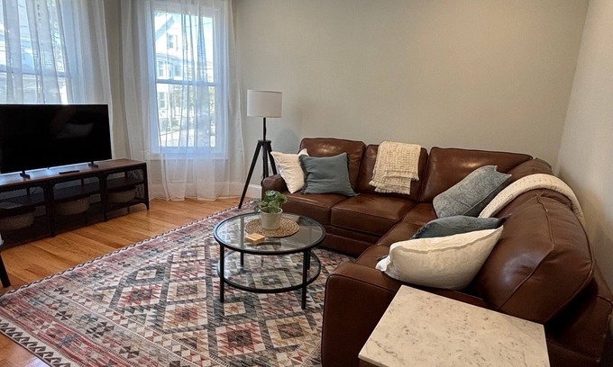Wellington Hill Apartment | Boston Urban Nests U1: Long Term 1 Month + Only