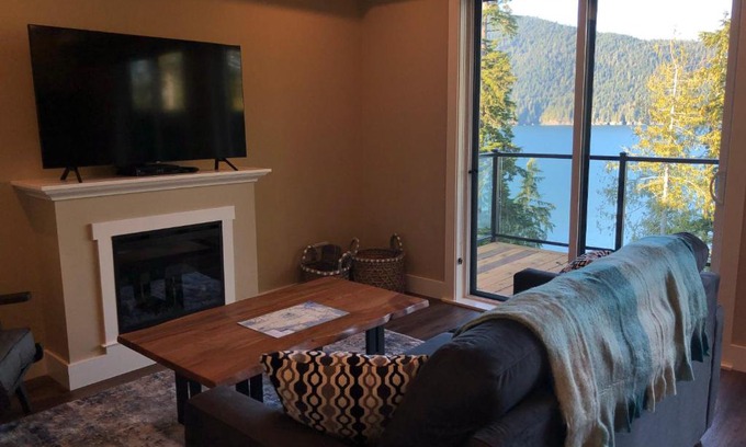 Port Renfrew House | Botany Bay by Eagle Reach Properties