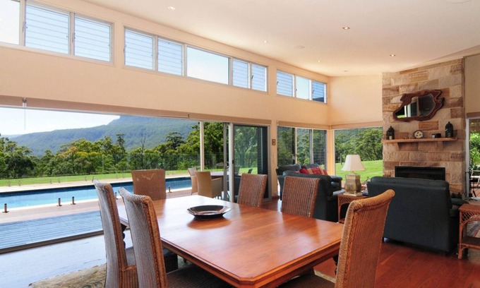 Upper Kangaroo River House | Bottlebrush Lodge - Great views and a pool!