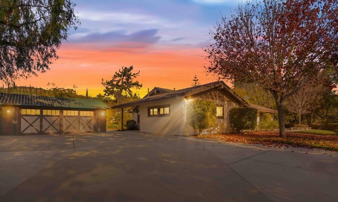 Bonsall House | Bottled Up in Bonsall-Trails and Horse Stables