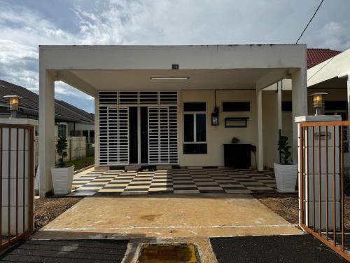 Kampung Pondok House | Bougainvillea Rest House Perlis