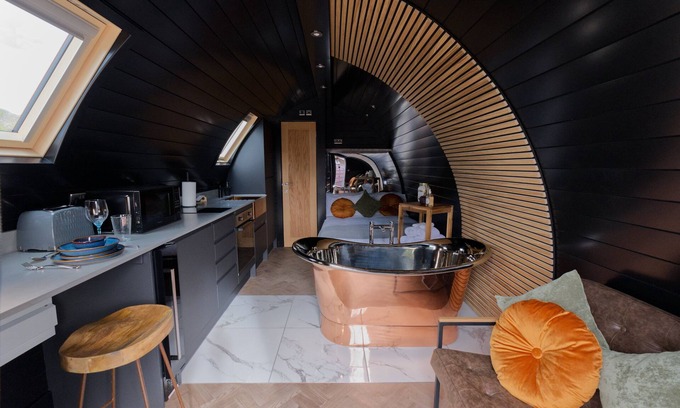 Achmelvich Cabin | Boujee Glamping Pod on the North Coast 500 Route