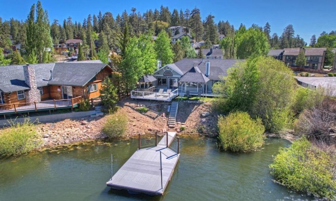 Boulder Bay House | Boulder Bay Waterfront Breeze