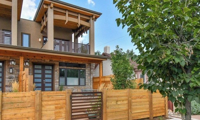 Central Boulder House | Boulder Gem Pearl + Hikes!